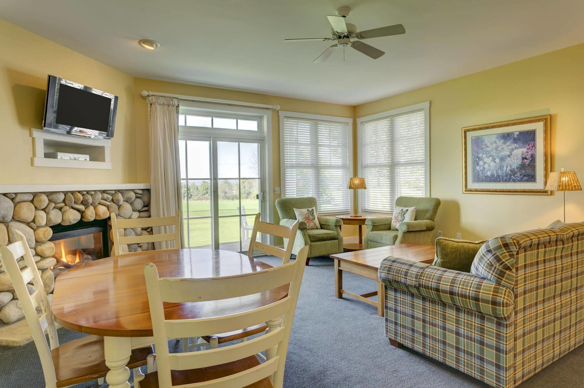 Cottages At Bay Harbor Petoskey Bagian luar foto